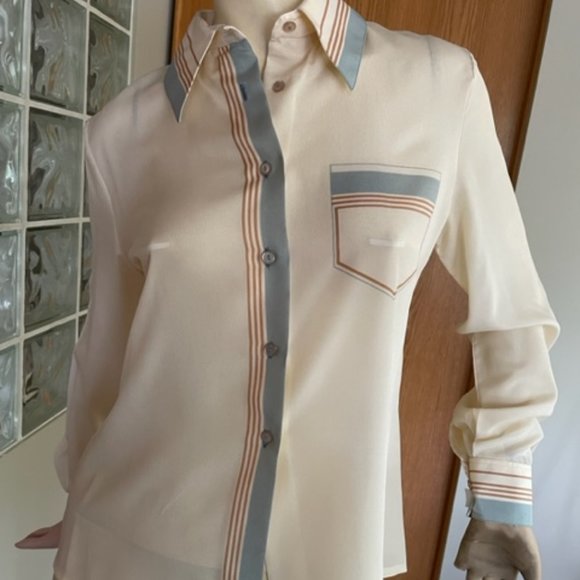 Serge Nancel Tops - Vtg. SERGE NANCEL PARIS BLOUSE Long Sleeve, Button Down SIZE 42 Unique Graphics